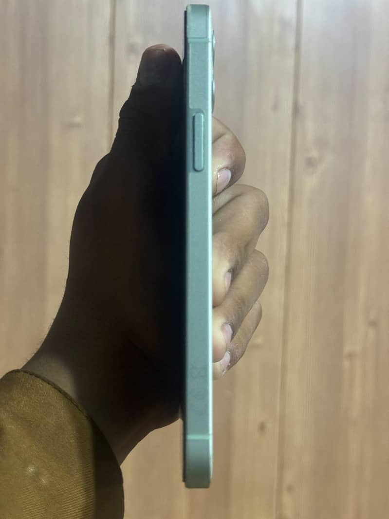 Apple iPhone 12 2