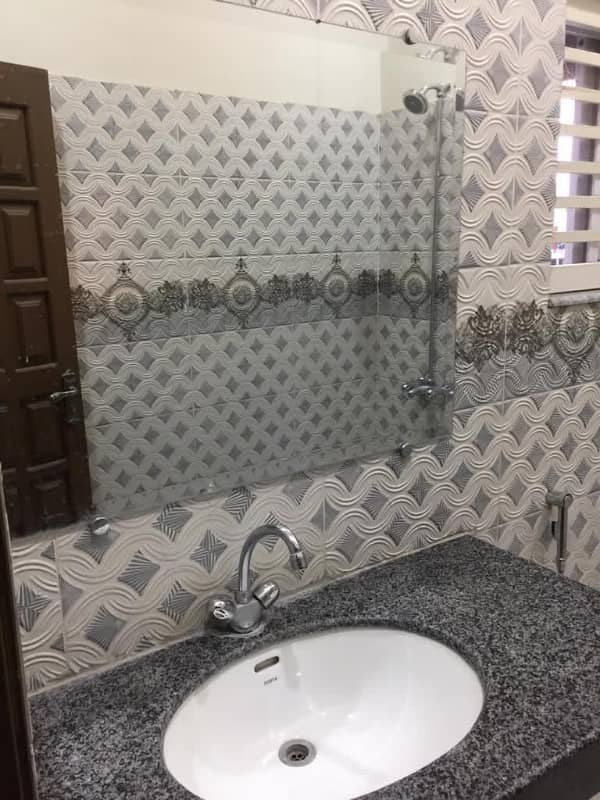 Upper Portion For Rent 5