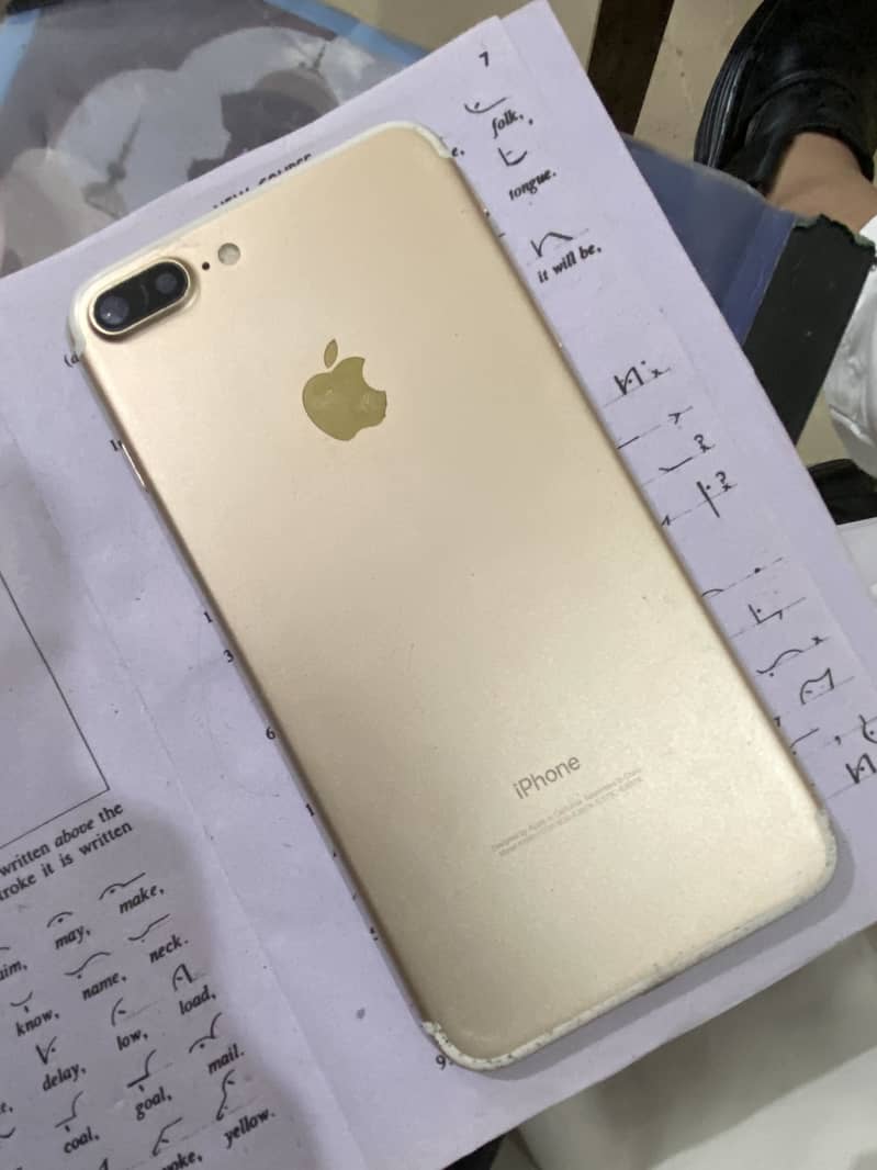 Apple iPhone 7 Plus 0