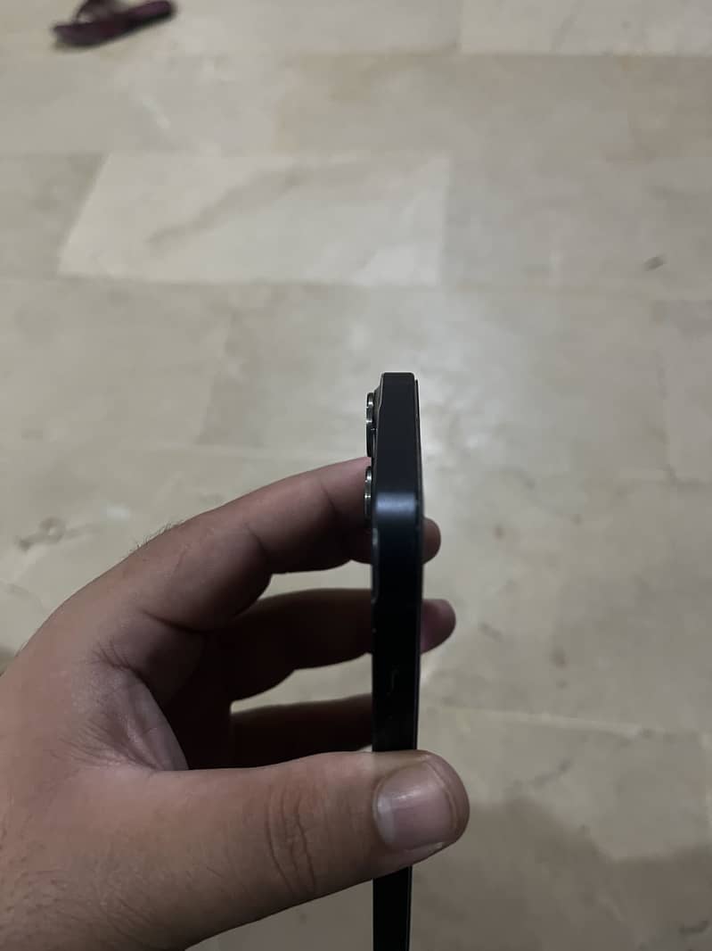Apple iPhone 13 3