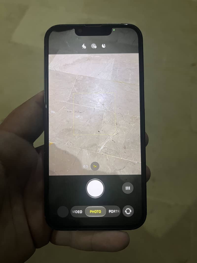 Apple iPhone 13 4