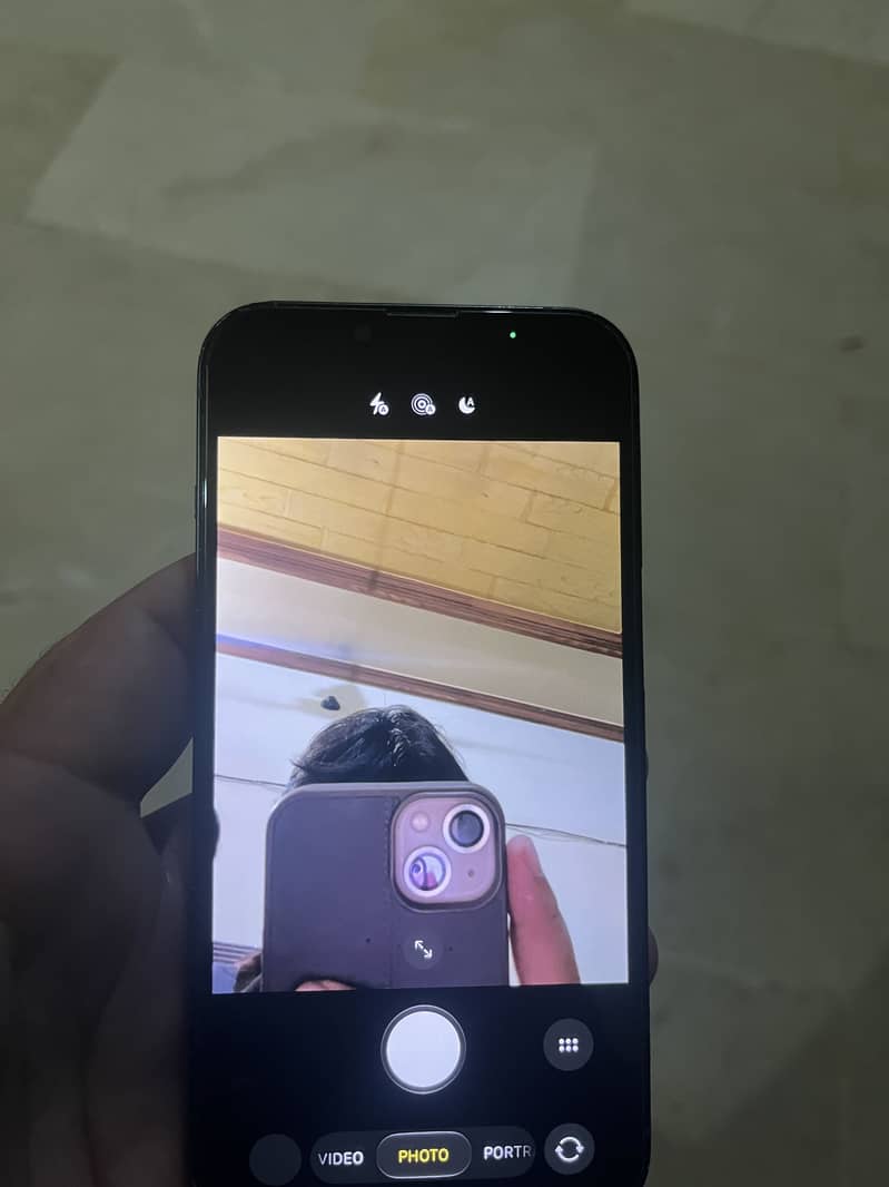 Apple iPhone 13 7