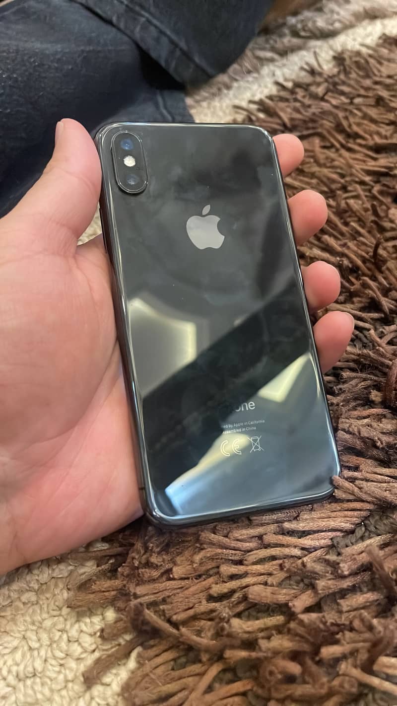 Apple iPhone X 0