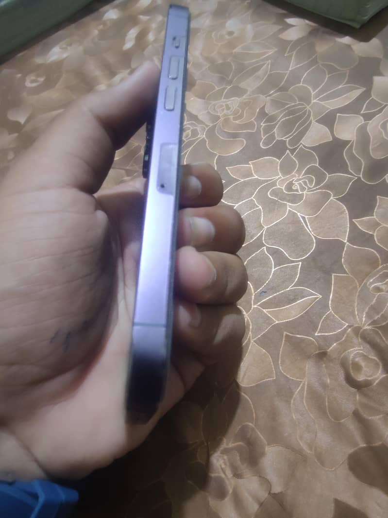 Apple iPhone 14 Pro 3