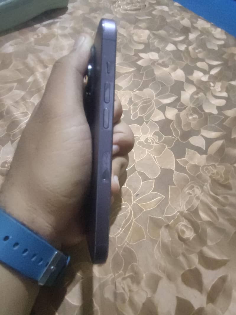 Apple iPhone 14 Pro 8