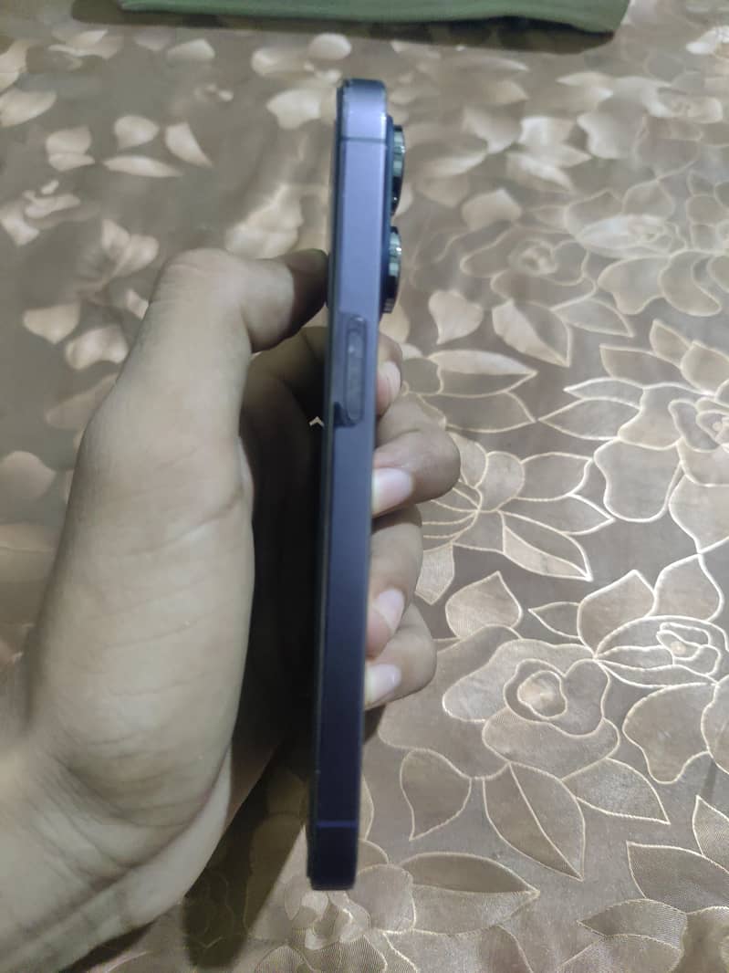Apple iPhone 14 Pro 9