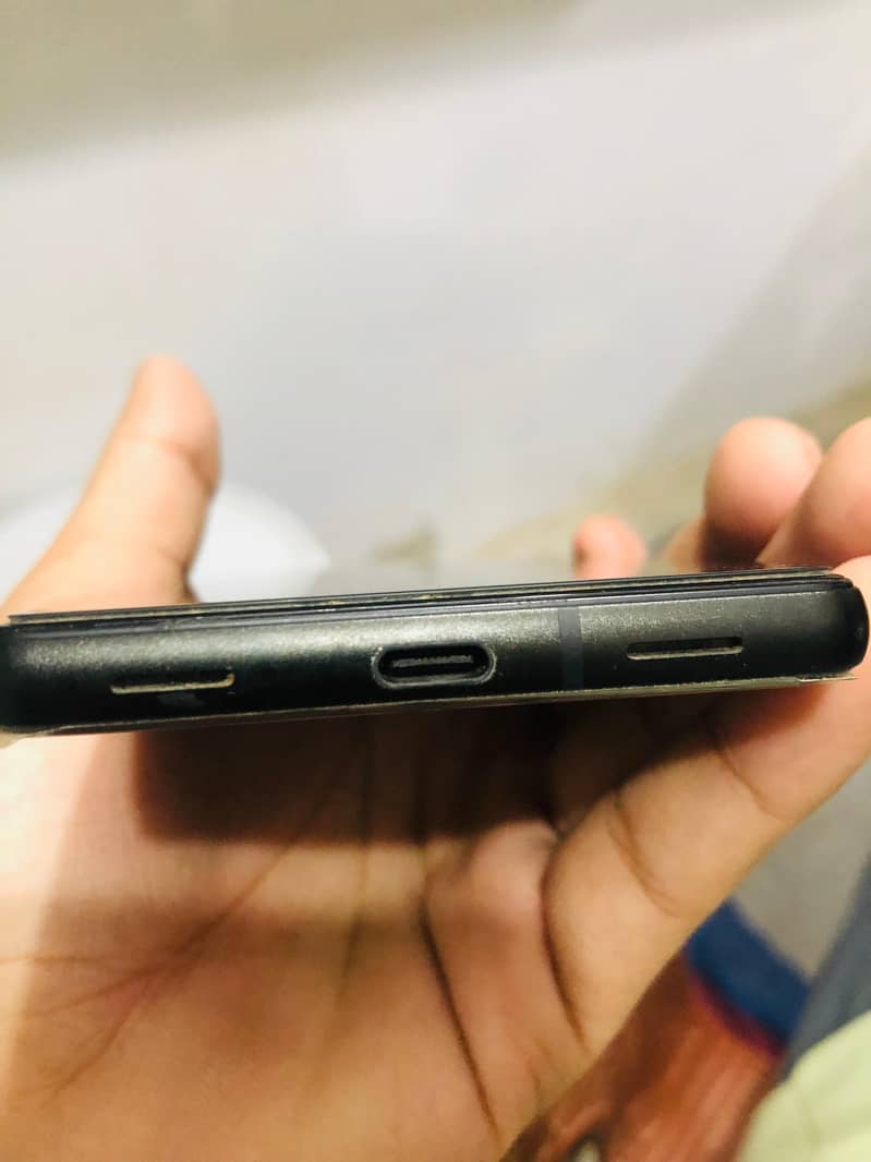 Google Pixel 6a 5
