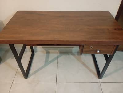 Study table/ computer table/ office table