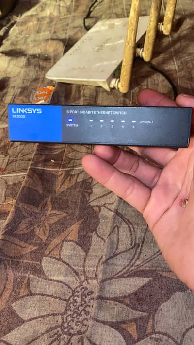 Linksys SE3005