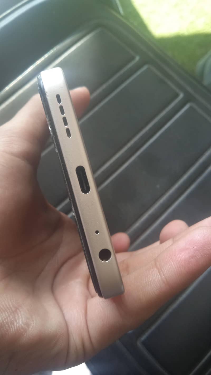 Infinix Smart 10 - Mobile Phones - 1120648372