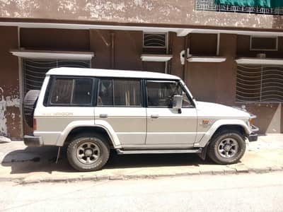 Mitsubishi Pajero 1989