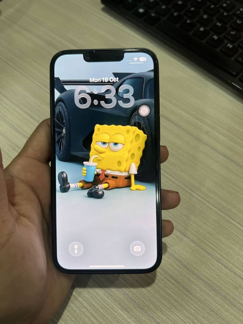Apple iPhone 13 1