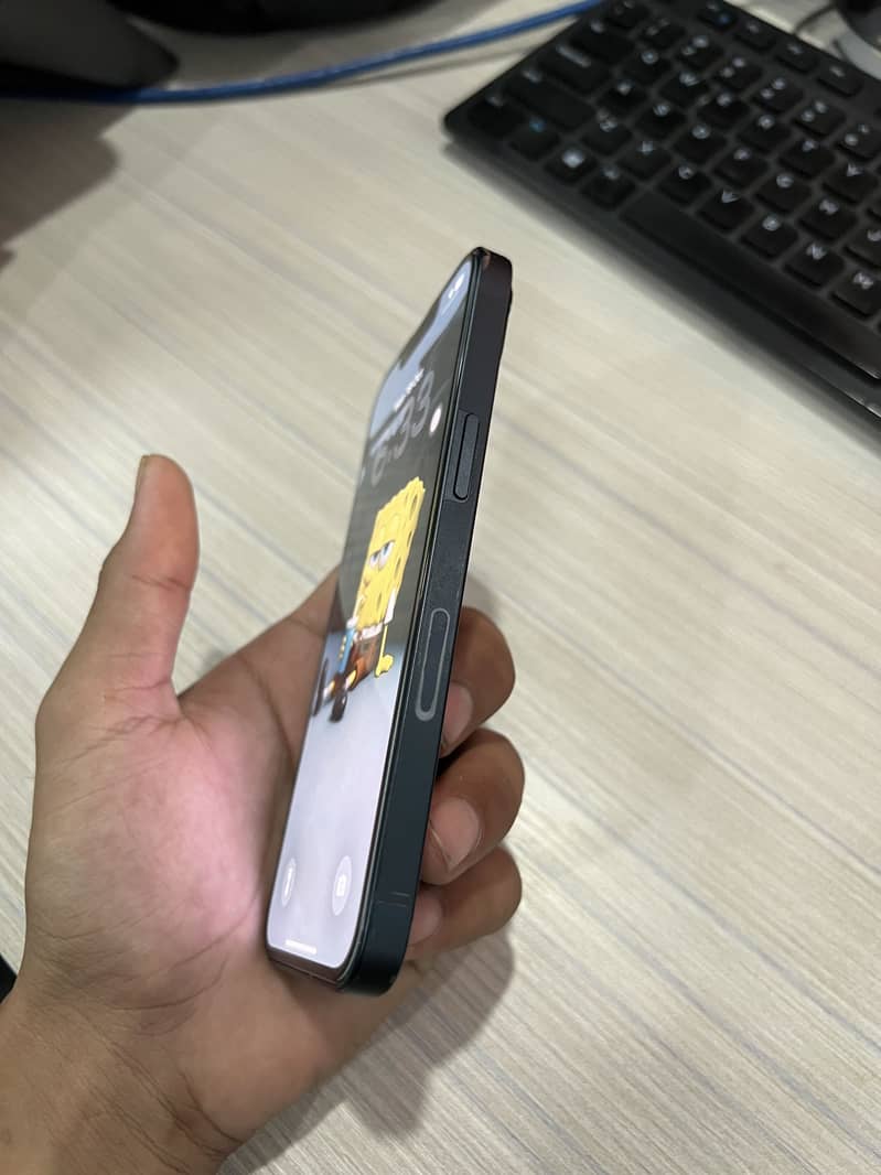Apple iPhone 13 4