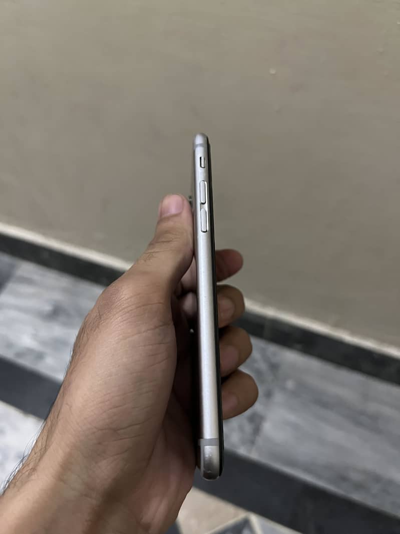 Apple iPhone 6 1