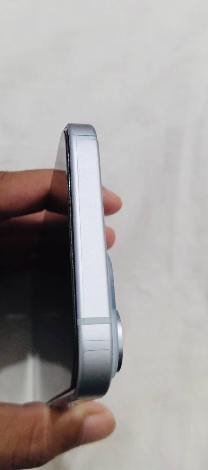 Apple iPhone 15 4
