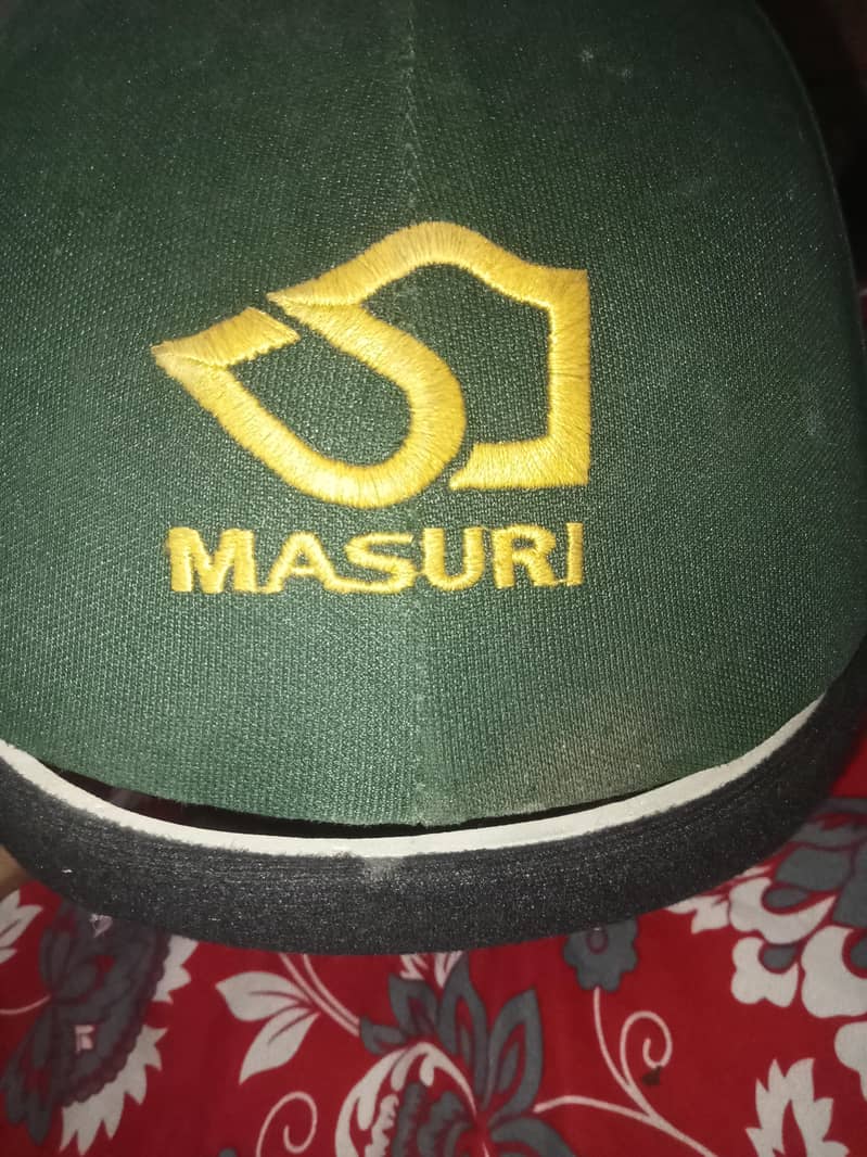 Cricket helmat 3