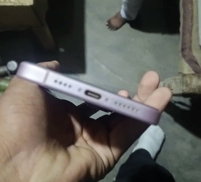 Apple iPhone 15 plus 3