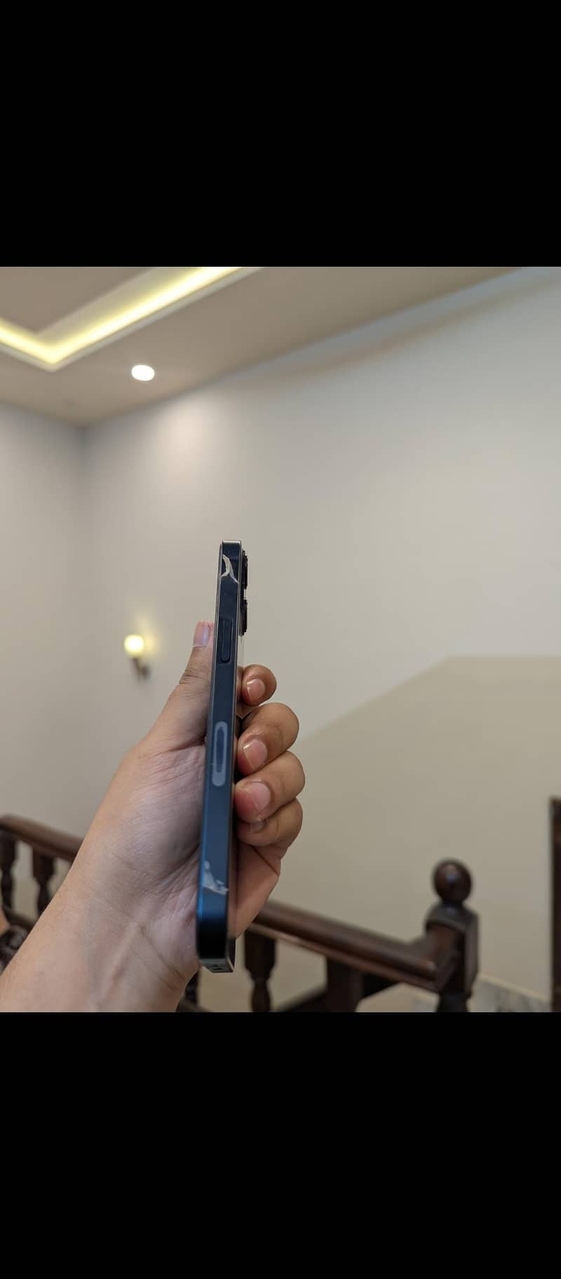 Apple iPhone 13 8