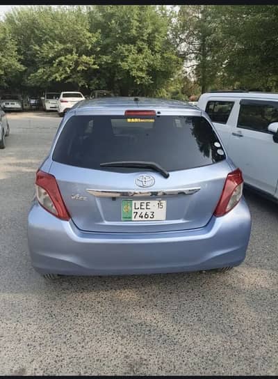 Toyota Vitz 2011