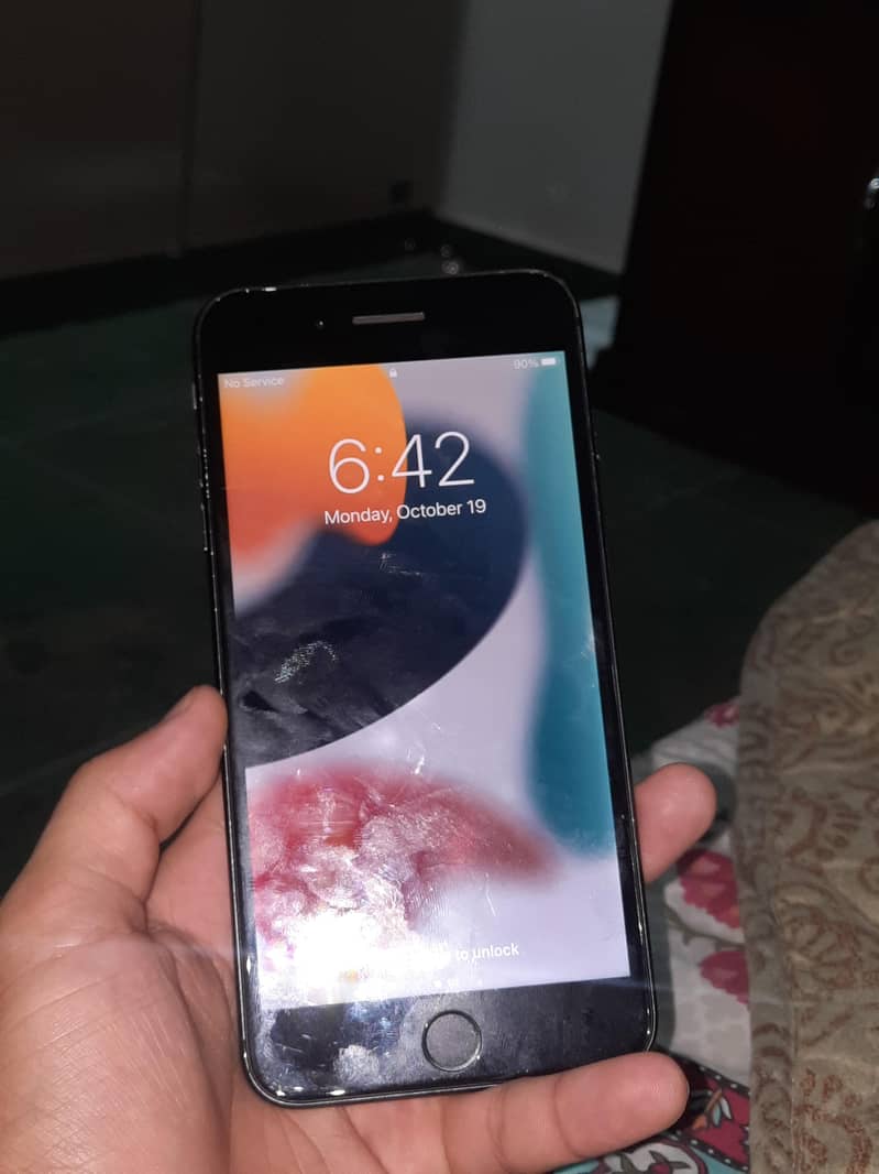 Apple iPhone 7 Plus 1