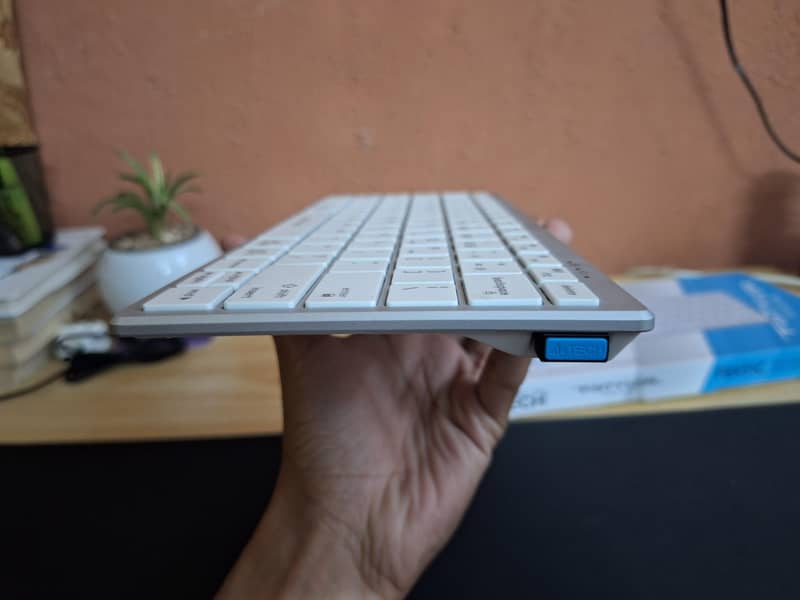Wireless Keyboard A4Tech FBX51C - MacOS, Windows, Android, iOSs 2