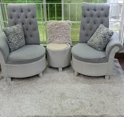 RUG CURTAINS TABLE COFFEE CHAIRS CUSHIONS