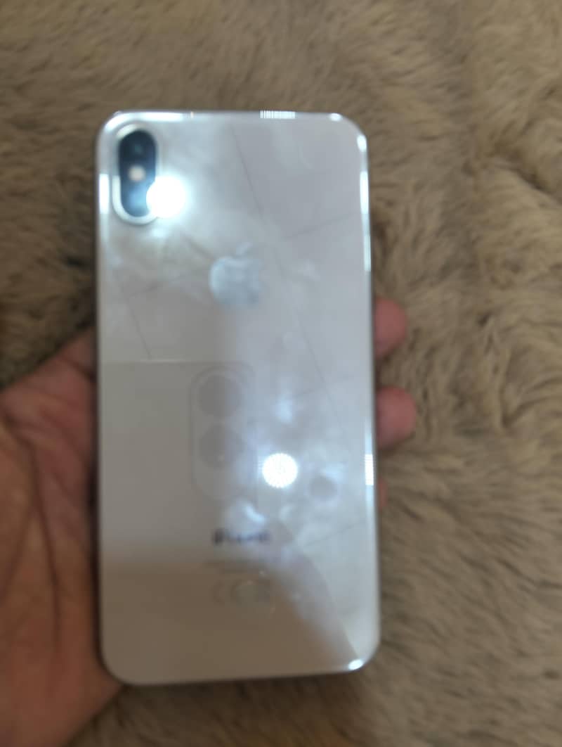 Apple iPhone X 3