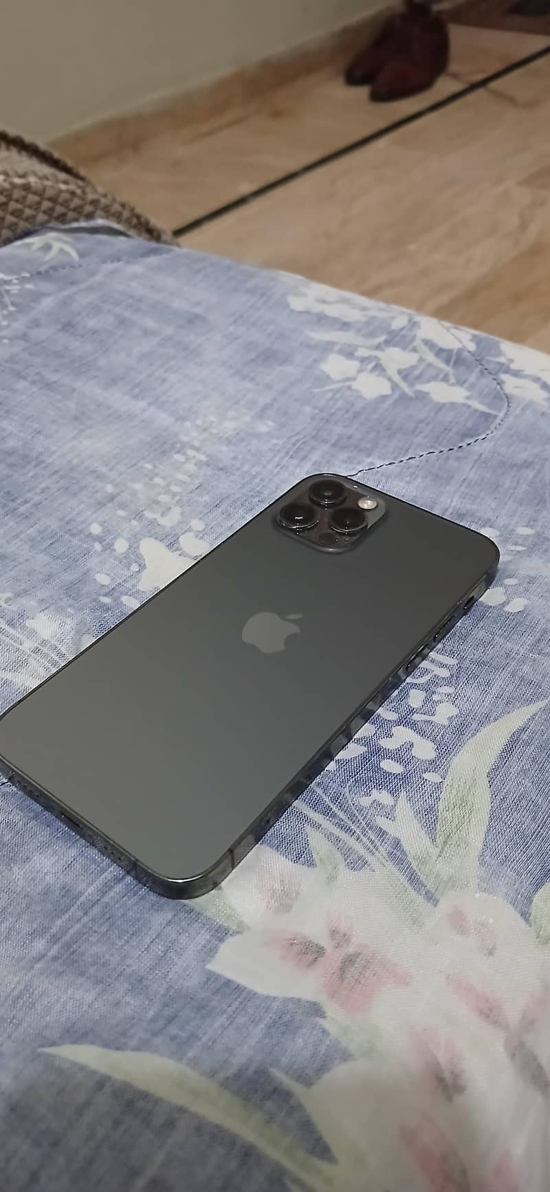 Apple iPhone 12 Pro 1