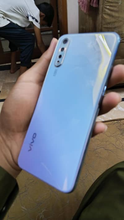 Vivo S1