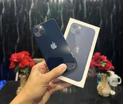 Apple iPhone 13