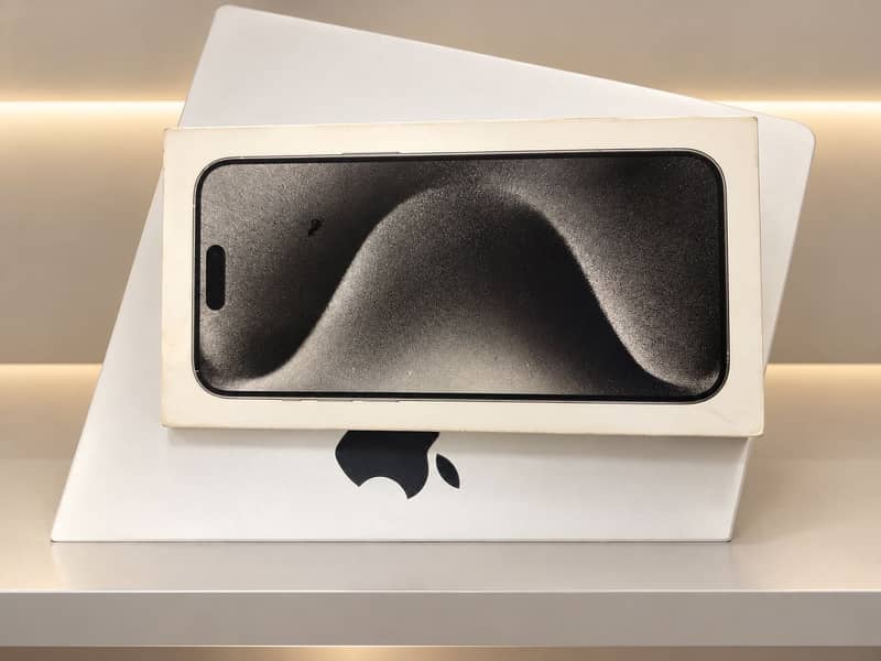 Apple iPhone 15 Pro Max 2