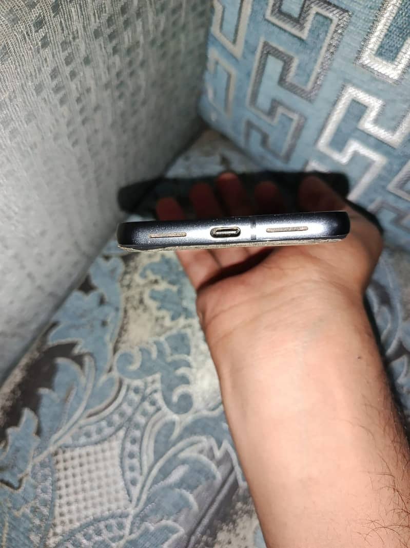 Google Pixel 8 6
