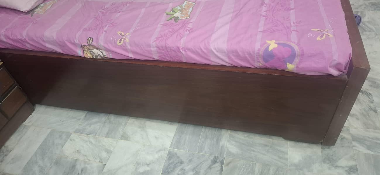 single bed 4