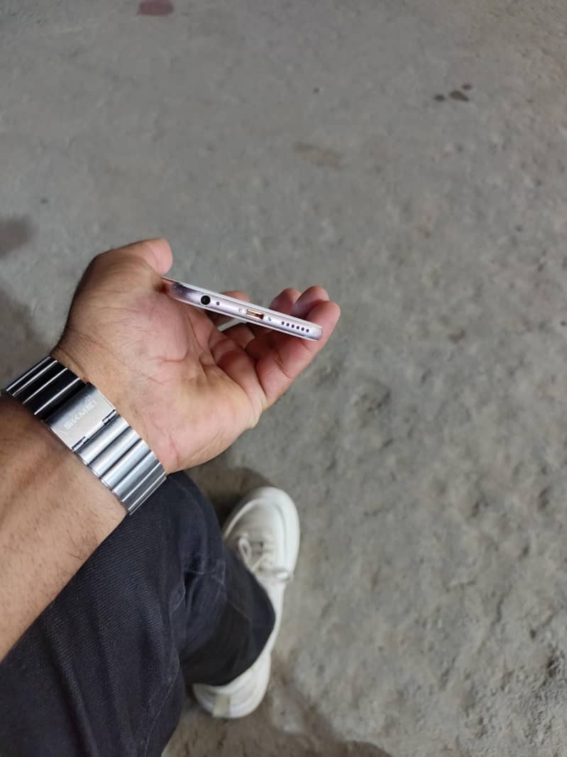 Apple iPhone 6S 3