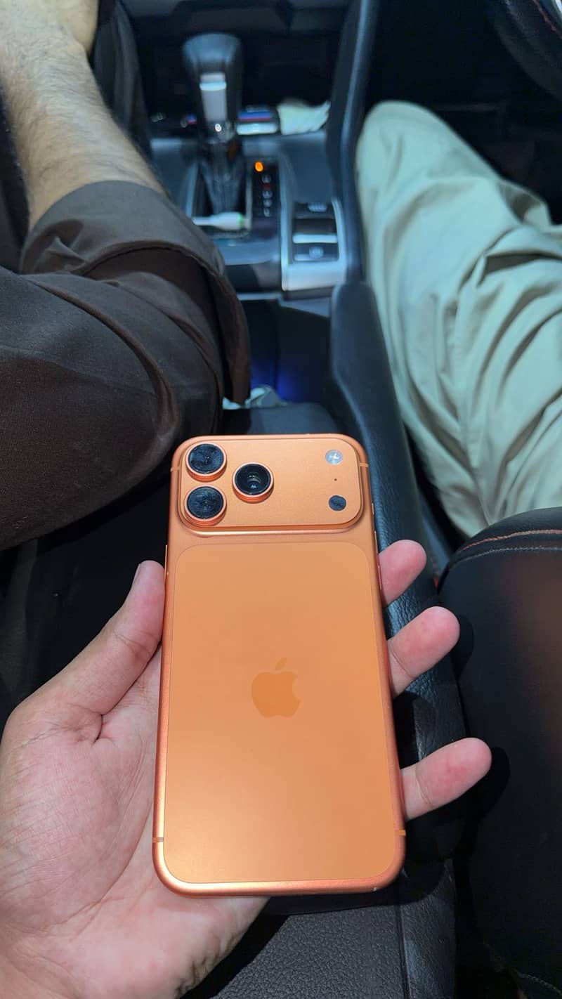 Apple iPhone 17 Pro Max 1