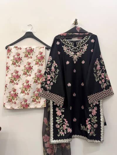 Elegant Embroidered 3-Piece Suit
