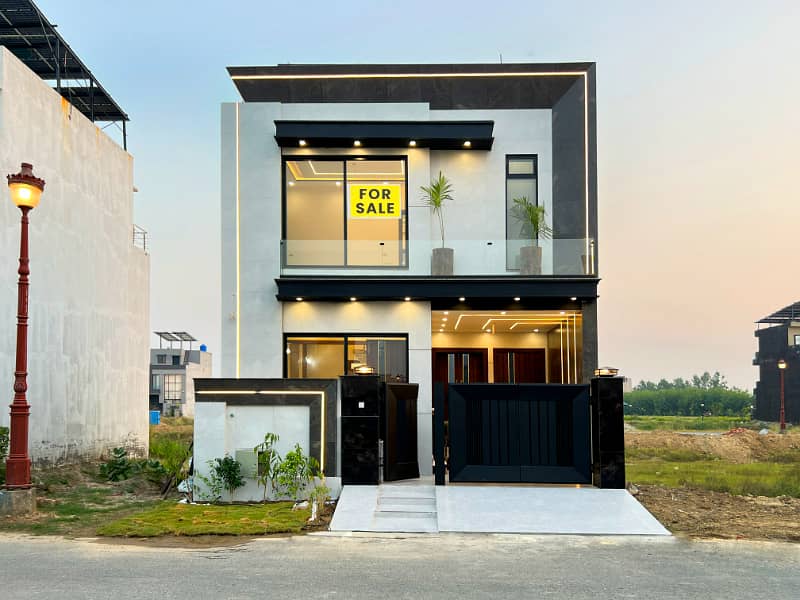 5 Marla Near Park ultra Modern Designer House For Sale in Lake City ...