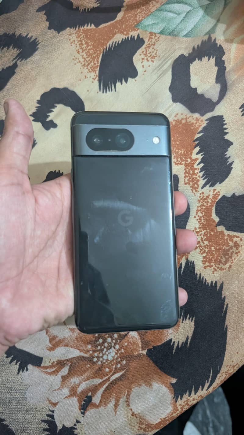 Google Pixel 8 1