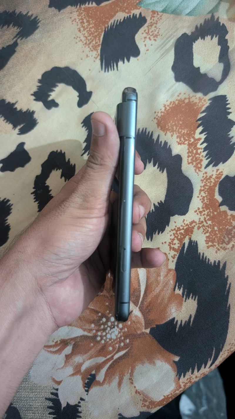 Google Pixel 8 2