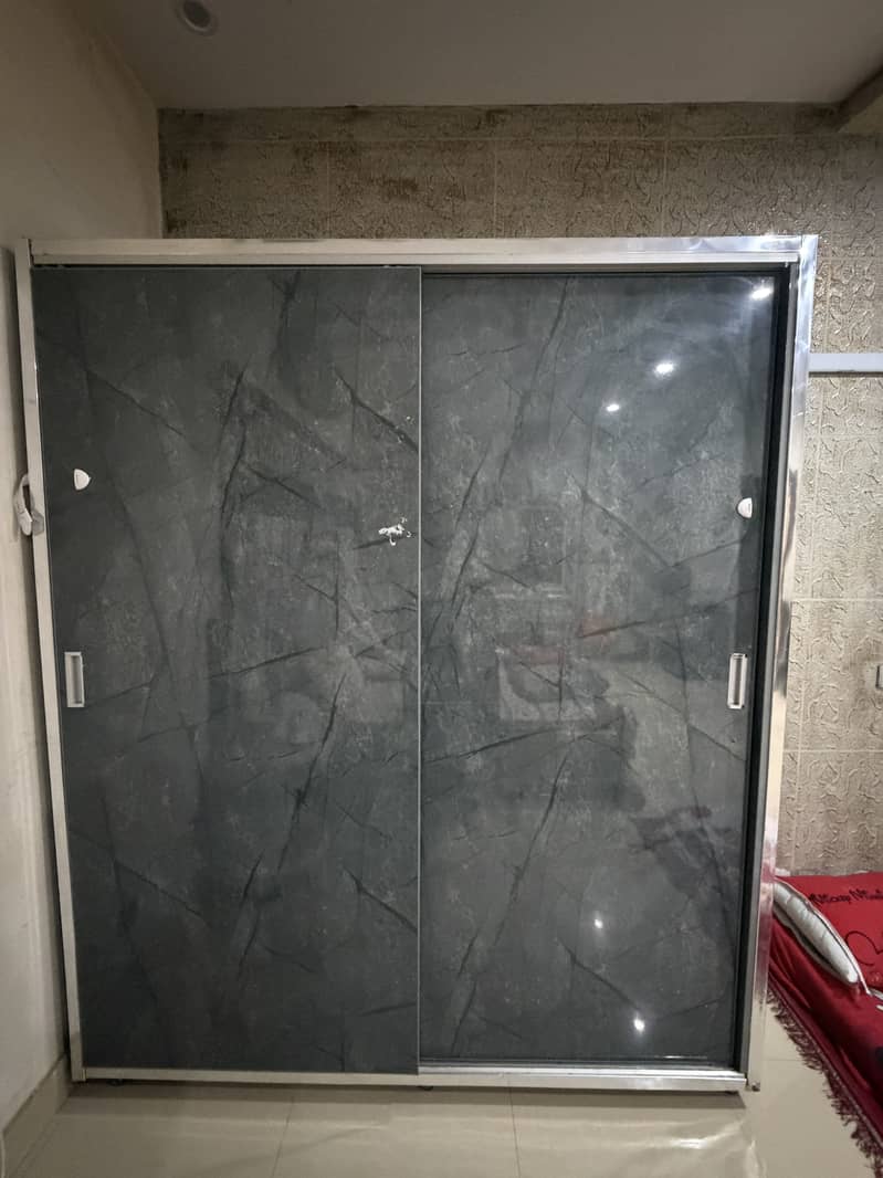 Wardrobe 0