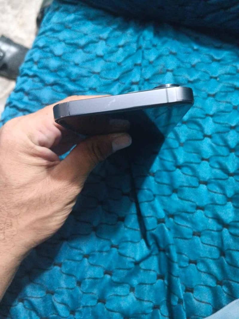Apple iPhone 14 Pro Max 2