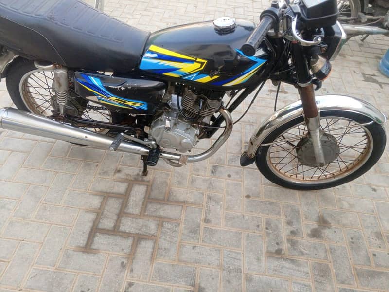unique 125 5