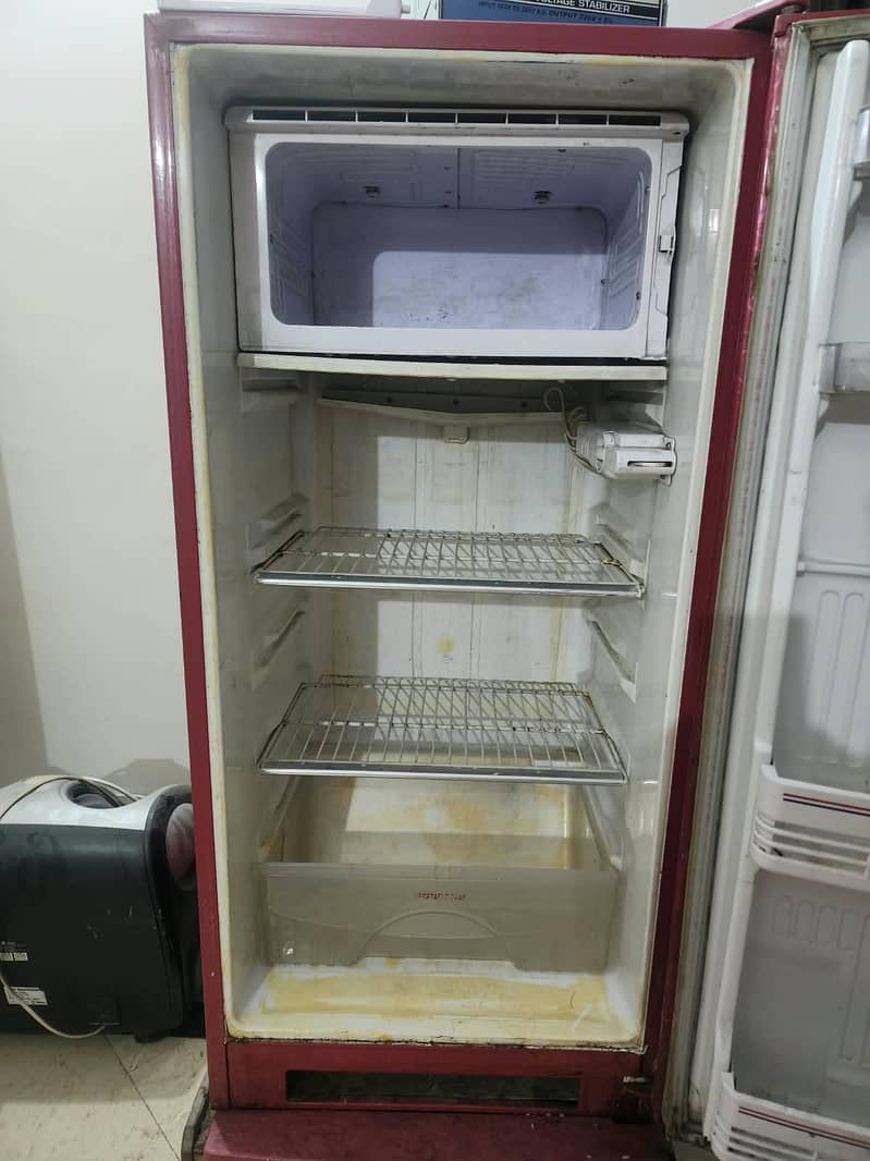 Singer Fridge 1