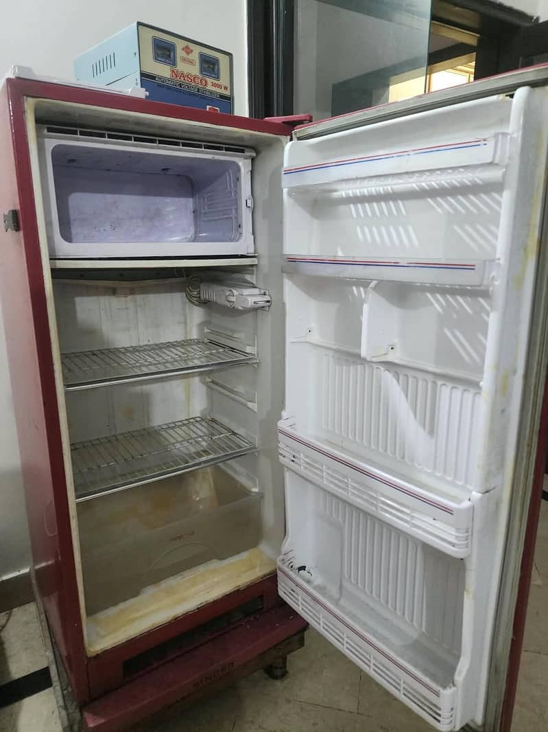 Singer Fridge 2