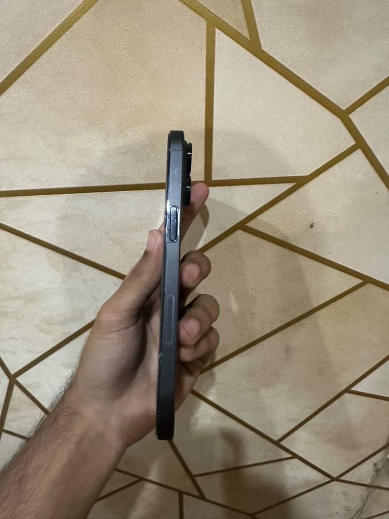 Apple iPhone 14 Pro Max 3