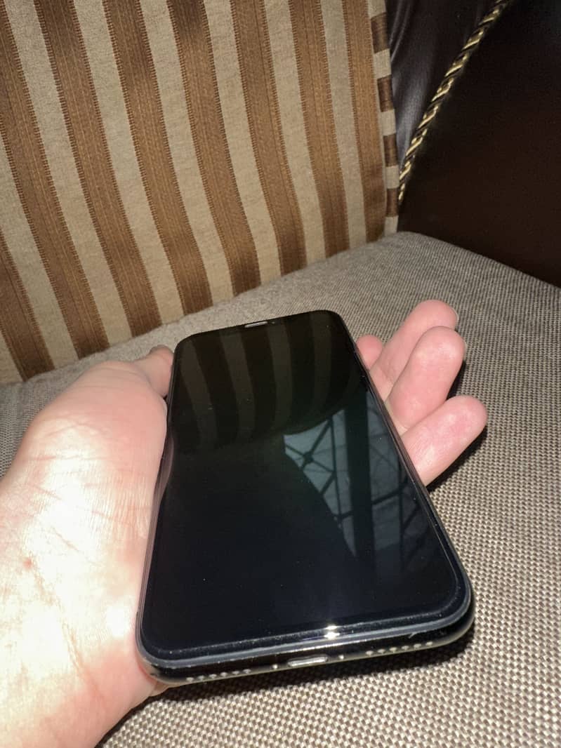 Apple iPhone X 2