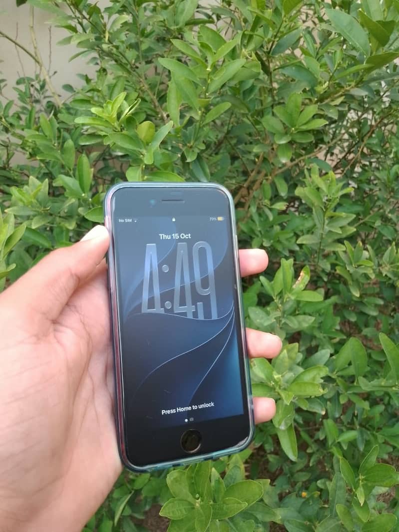 Apple iPhone SE 0