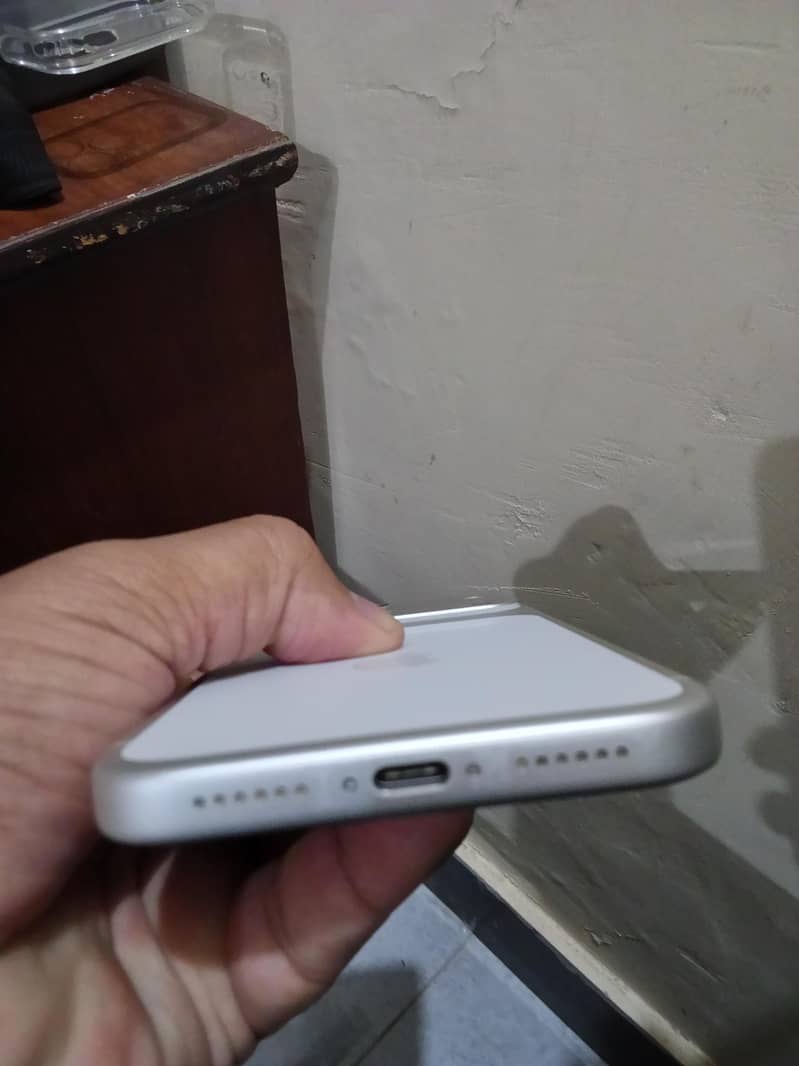 Apple iPhone 17 Pro Max 0