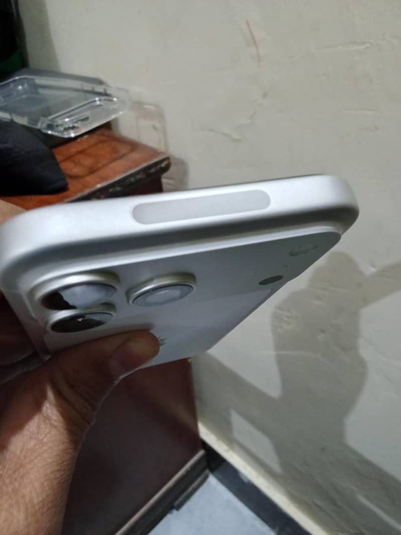 Apple iPhone 17 Pro Max 2