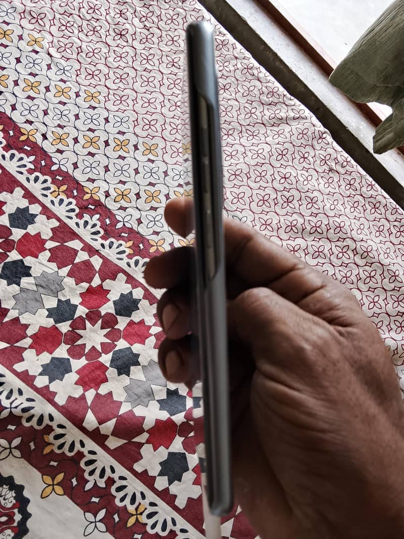 Tecno CAMON 40 2